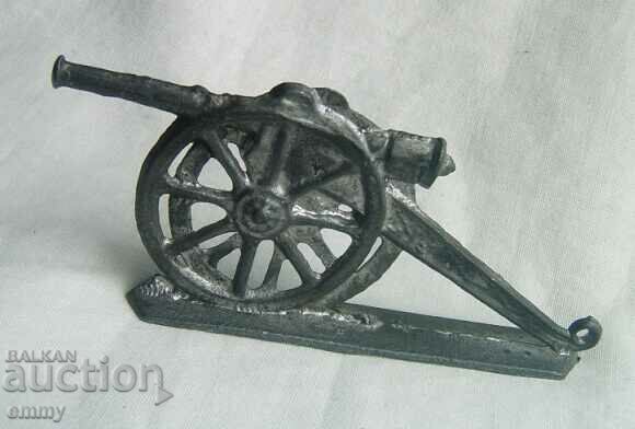 Lead figure - military toy top with price 17.00 BGN | € 8.69 Lead figure - military toy top with price 17.00 BGN | € 8.69