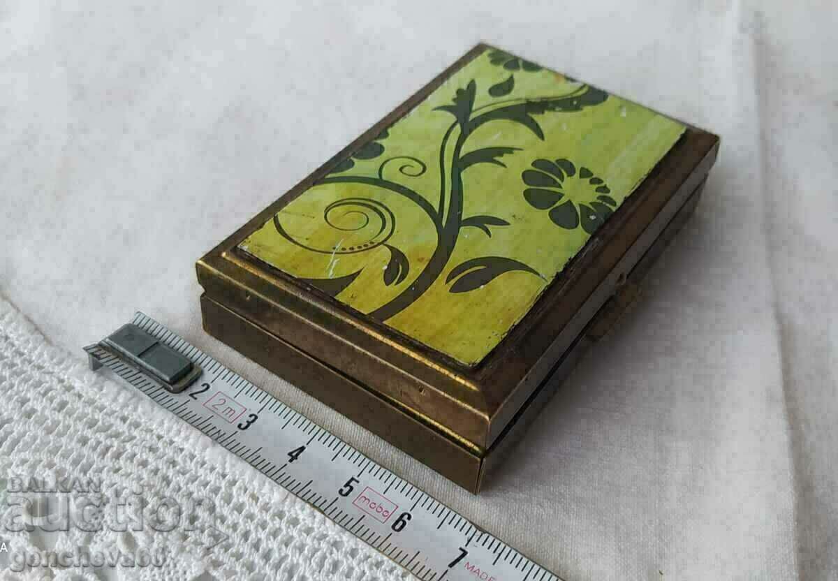 Delivery of 50s Rare Bronze Music Box Delivery of 50s Rare Bronze Music Box