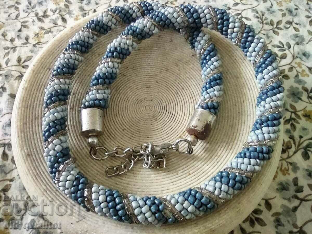 Colier vechi, lucrat manual, foarte frumos - 5 Colier vechi, lucrat manual, foarte frumos - 5