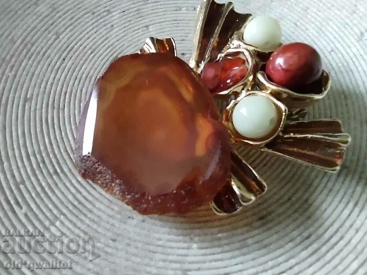 BROOCH - natural stones, very interesting, 60s-70s with price 58.00 BGN | € 29.65 BROOCH - natural stones, very interesting, 60s-70s with price 58.00 BGN | € 29.65