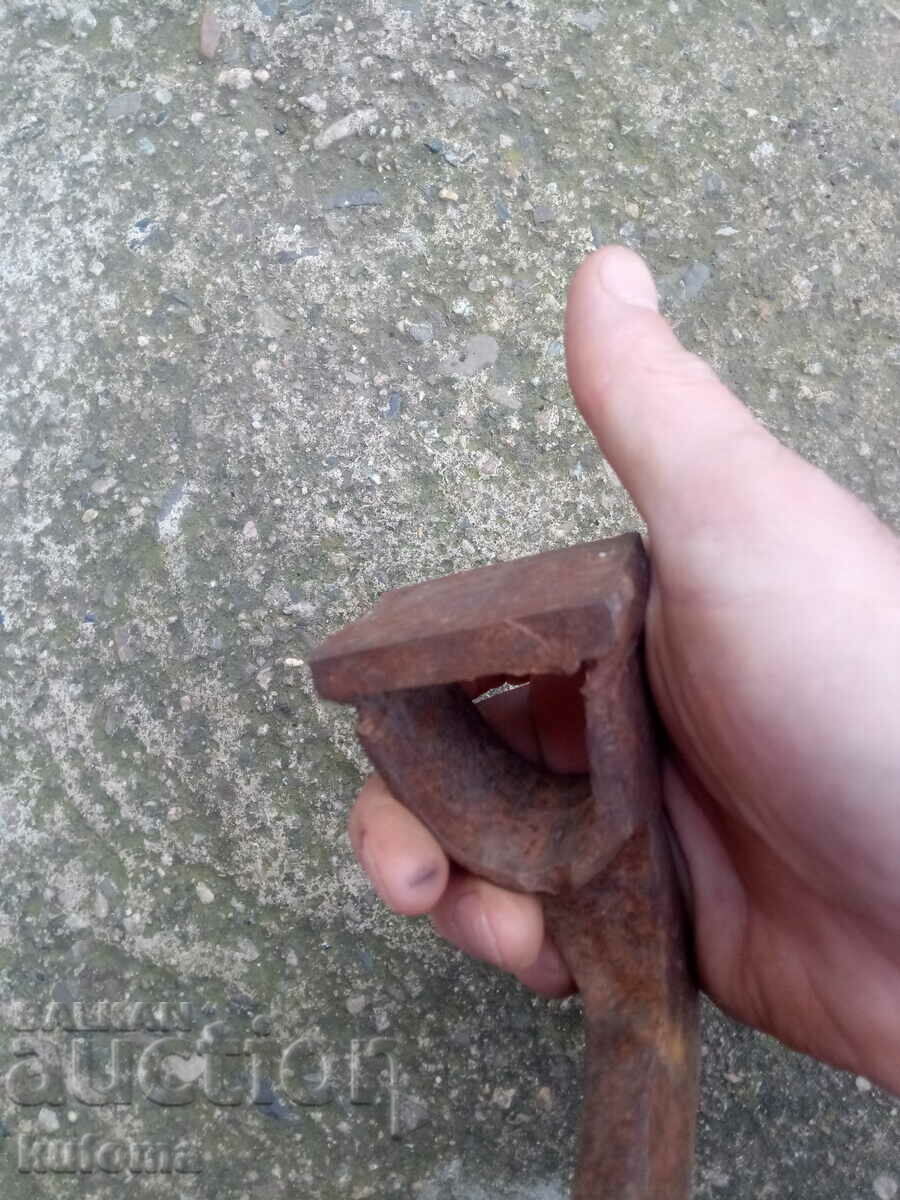 An old hat - 5 An old hat - 5