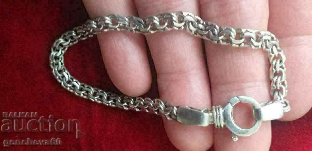 ЯКА СРЕБЪРНА ГРИВНА - 6 ЯКА СРЕБЪРНА ГРИВНА - 6