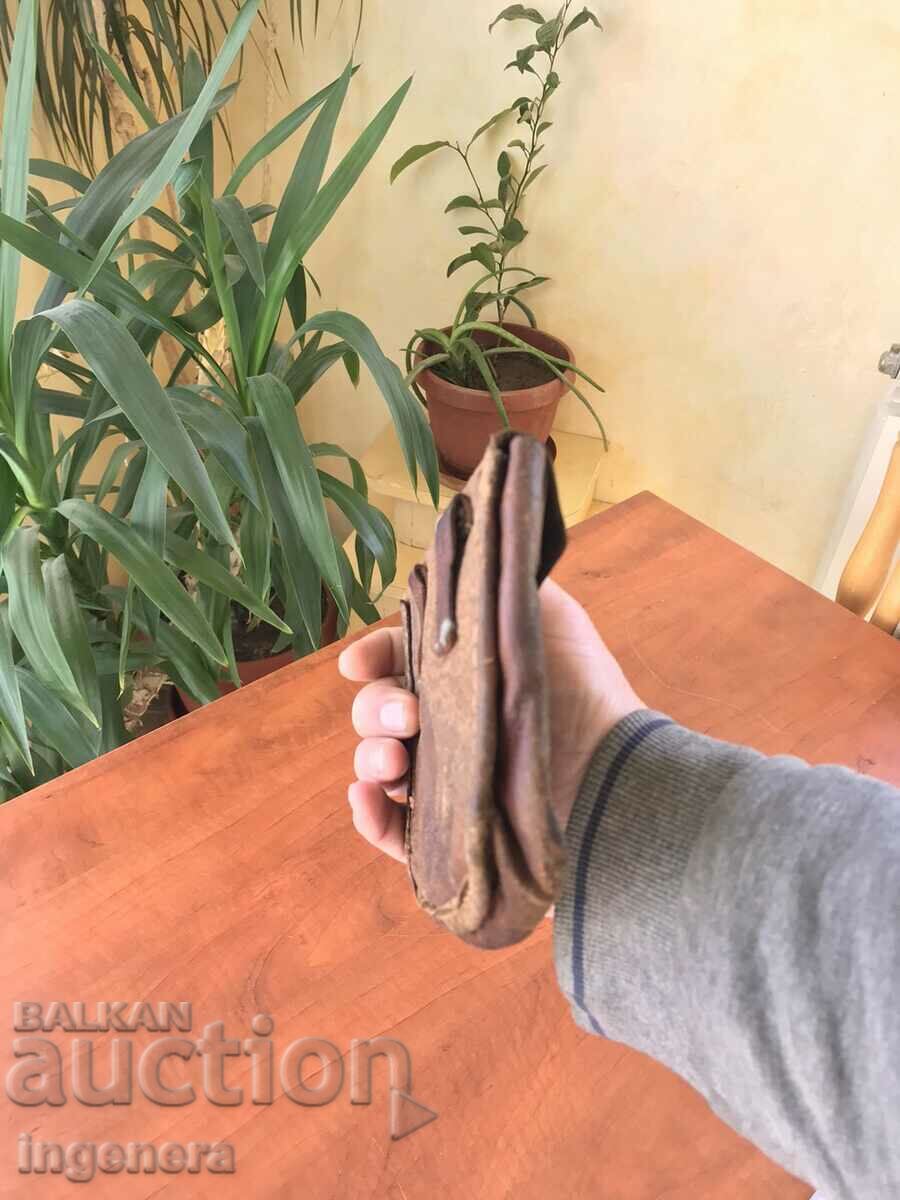 KESIA PUNGIA LEATHER ANTIQUE DOUBLE-COMPARTMENT JUZDAN - 5 KESIA PUNGIA LEATHER ANTIQUE DOUBLE-COMPARTMENT JUZDAN - 5