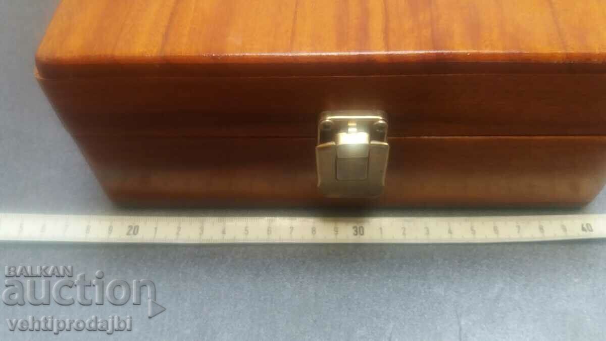 Πολυτελές ξύλινο κουτί βραβείων Ολυμπιακών Αγώνων με τιμή 89.99 BGN | € 46.01