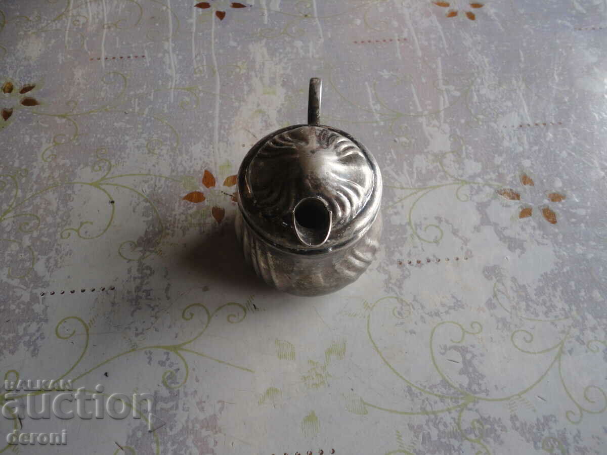 Аукцион Невероятна старинна посребрена каничка Аукцион Невероятна старинна посребрена каничка