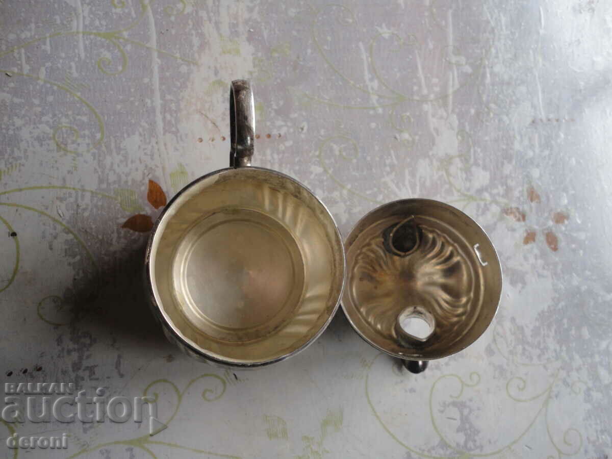 Доставка на Невероятна старинна посребрена каничка Доставка на Невероятна старинна посребрена каничка