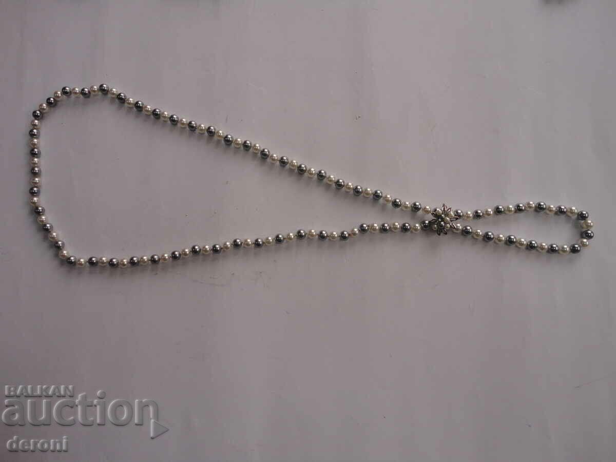 Delivery of Great pearl necklace Delivery of Great pearl necklace