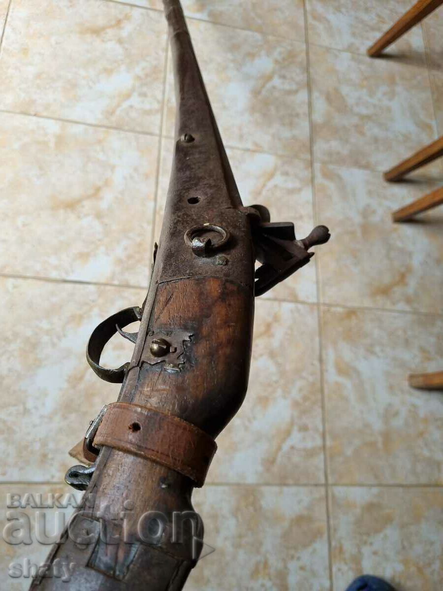 Old rifle secured. - 7