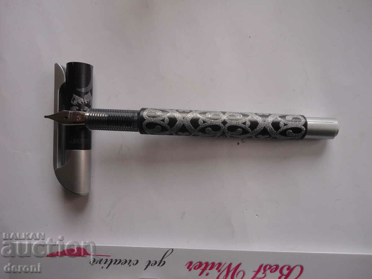 Delivery of Great German pen calligraphy set in box