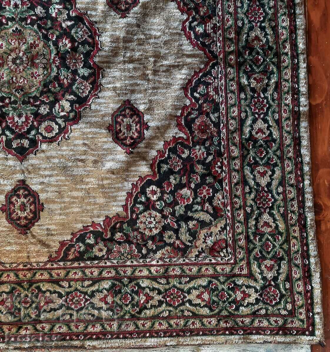 Vintage plush tablecloth or wall covering - 6