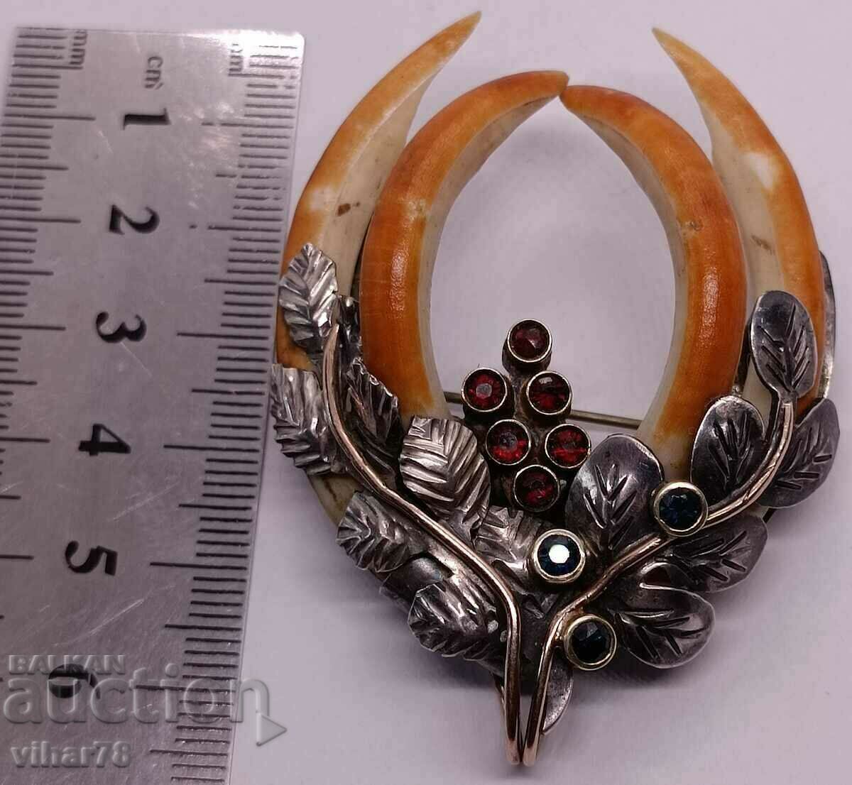 BRANDED OLD BROOCH-SILVER WITH Garnet and Sapphire with price 499.99 BGN | € 255.64 BRANDED OLD BROOCH-SILVER WITH Garnet and Sapphire with price 499.99 BGN | € 255.64