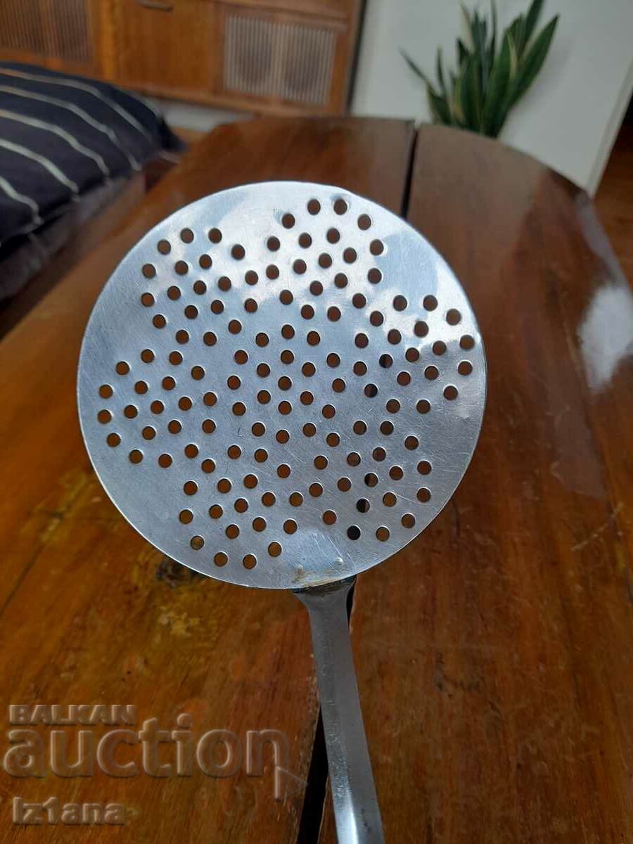 Παράδοση Παλιά τρυπητή κουτάλα, αναδευτήρας Παράδοση Παλιά τρυπητή κουτάλα, αναδευτήρας