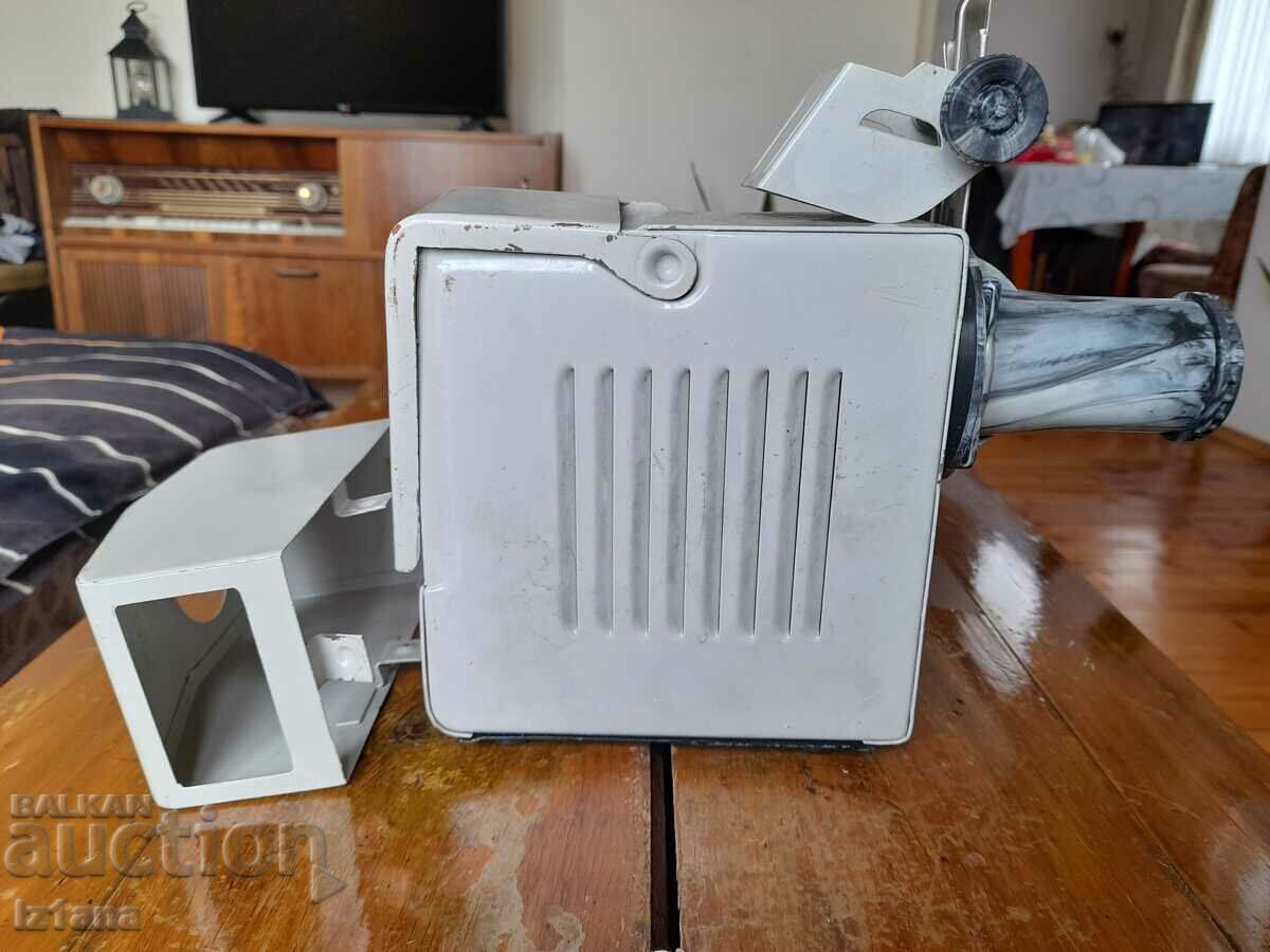 Auction Old projector Auction Old projector