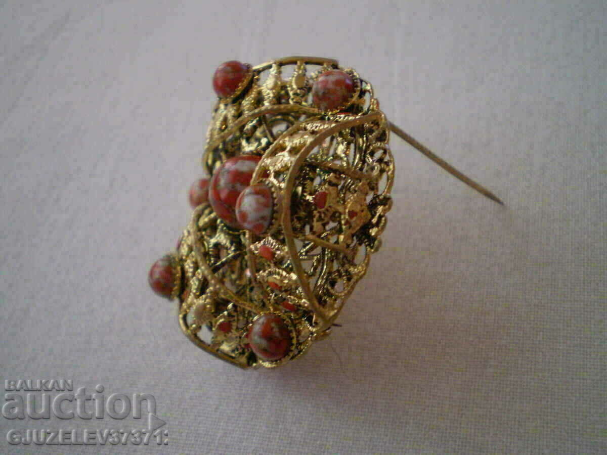 Delivery of Brooch Vintage Red Gemstones - Jasper Delivery of Brooch Vintage Red Gemstones - Jasper