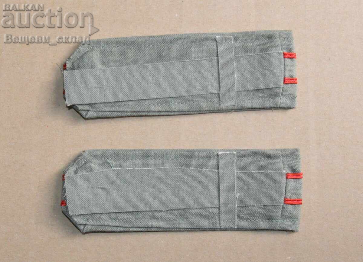 Epoleți pentru jachetă de vară ofițer superior armată generală cu preț € 5.00 | 9.78 BGN