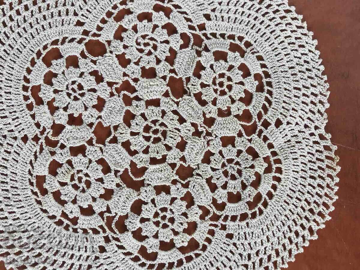 Auction CUTE UNIQUE HANDKNIT SINGLE CROCHET BLANKET Auction CUTE UNIQUE HANDKNIT SINGLE CROCHET BLANKET