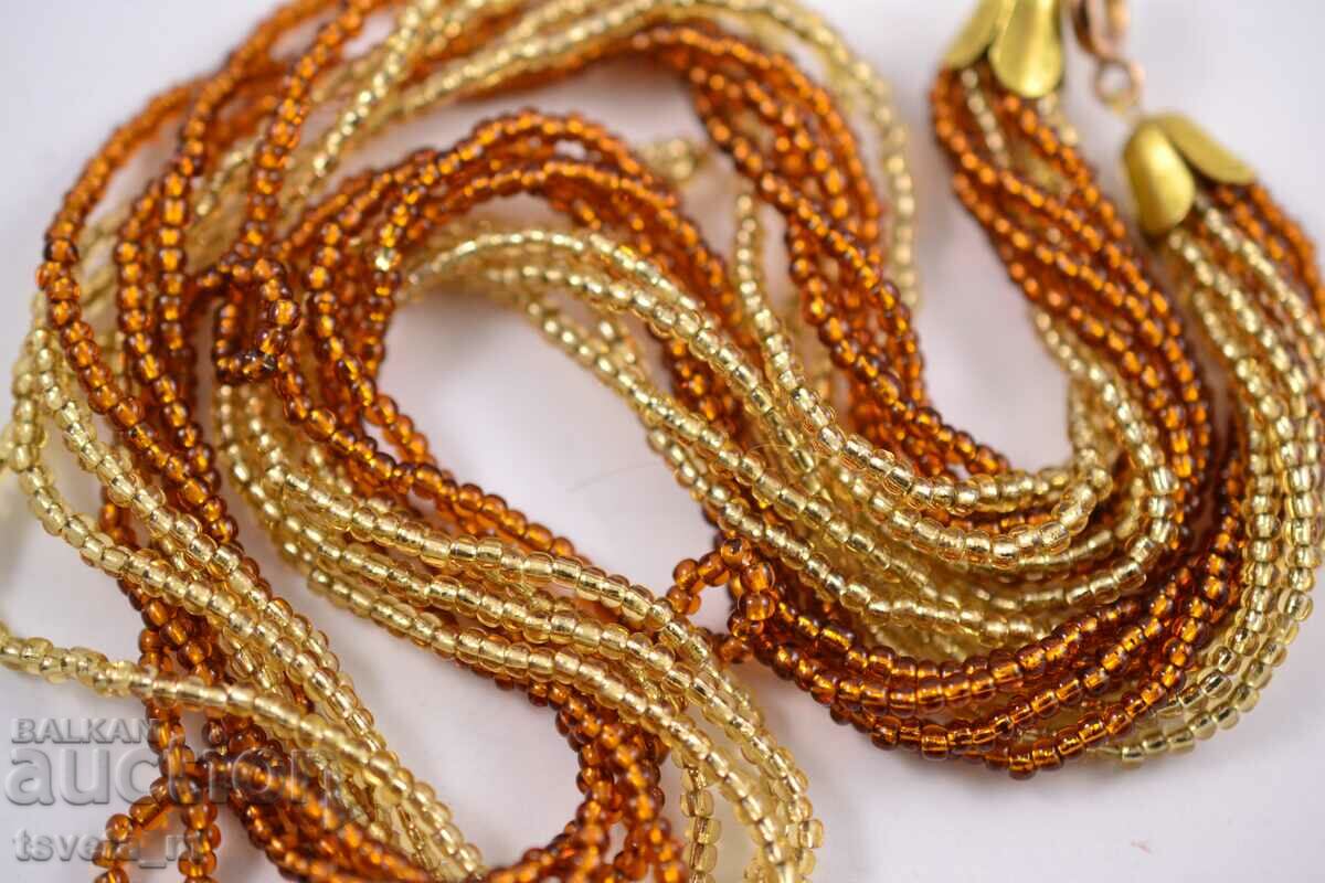 Licitație Gerdan, colier cu margele Licitație Gerdan, colier cu margele