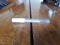 An old mercury thermometer