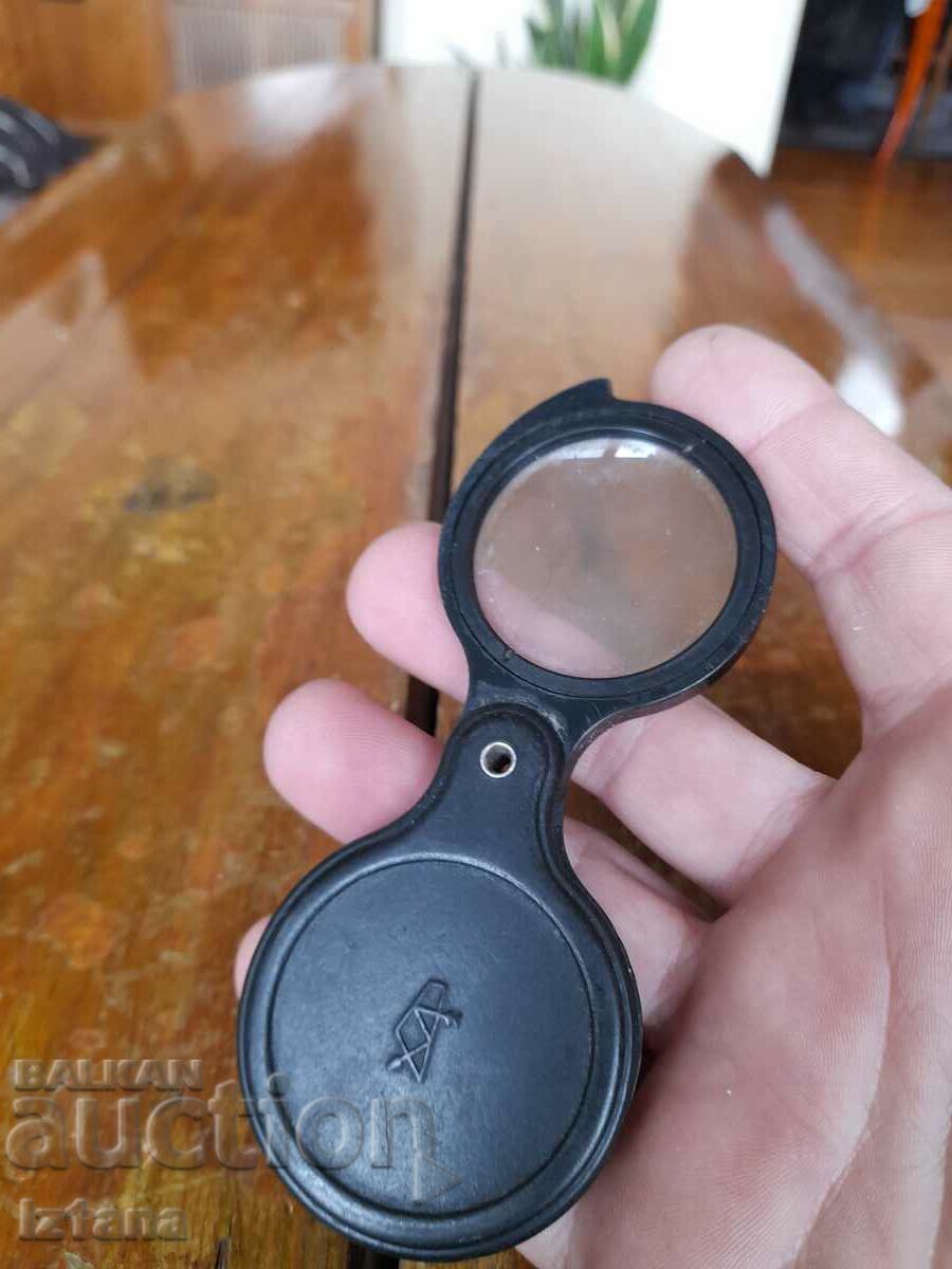Delivery of Old magnifying glass