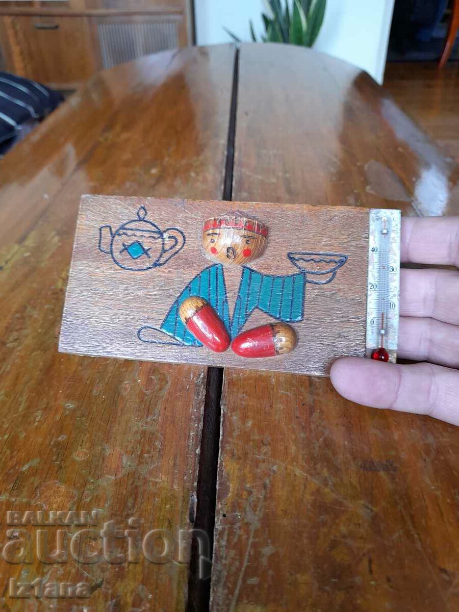 Old souvenir thermometer with price 10.00 BGN | € 5.11 Old souvenir thermometer with price 10.00 BGN | € 5.11