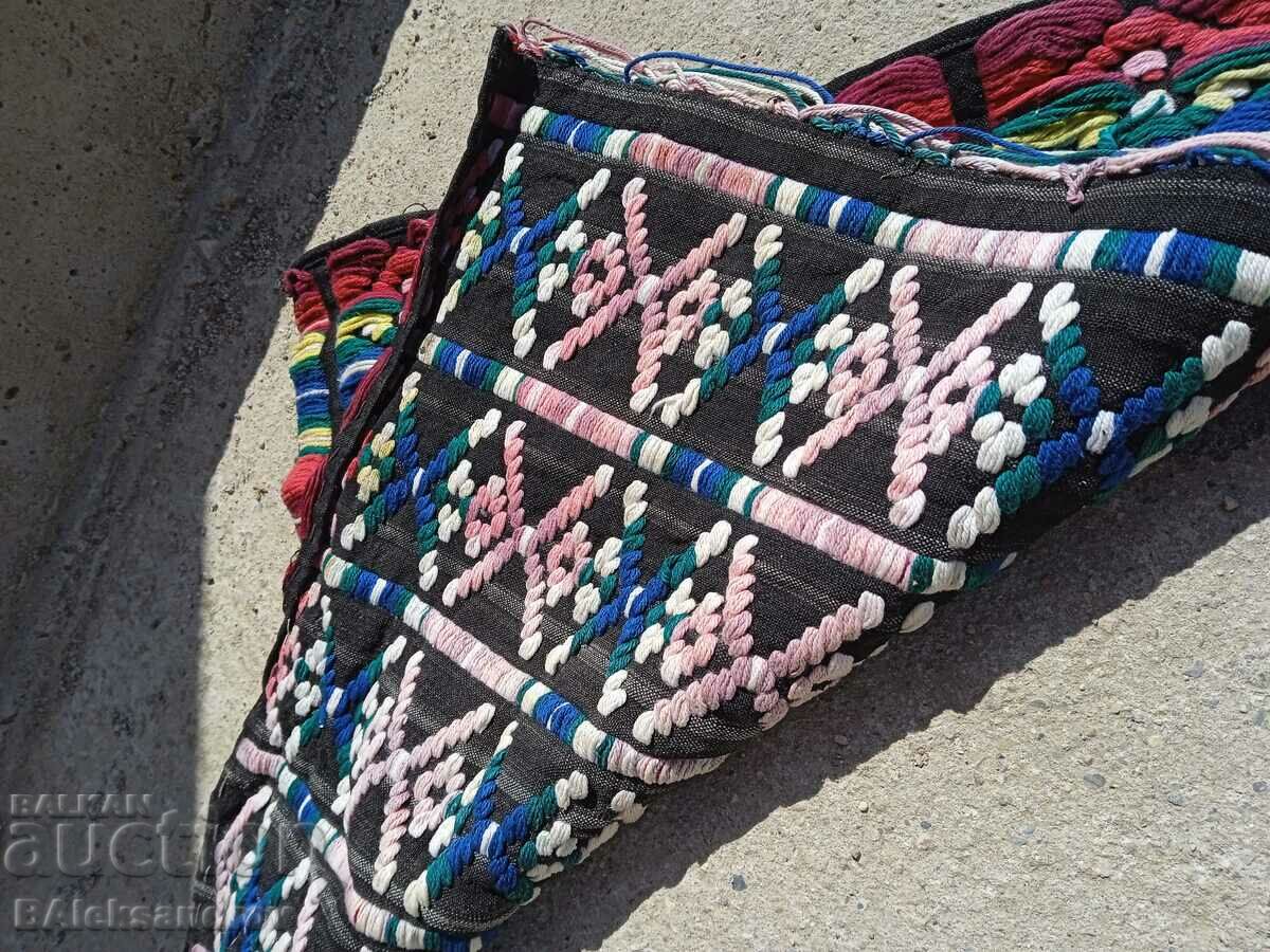 Auction Old woven cover Auction Old woven cover