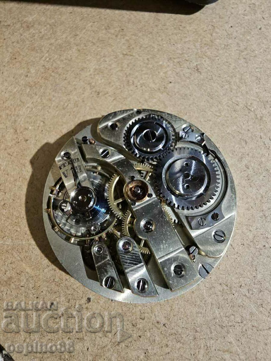 Порцеланов циферблат и механизъм от джобен часовник с цена 19.00 лв. | € 9.71 Порцеланов циферблат и механизъм от джобен часовник с цена 19.00 лв. | € 9.71