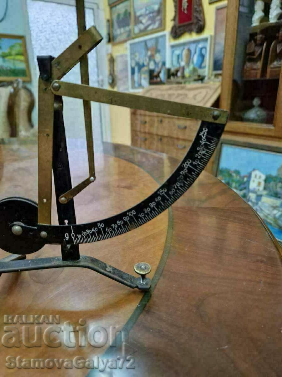 Auction  Antique German postal scale
