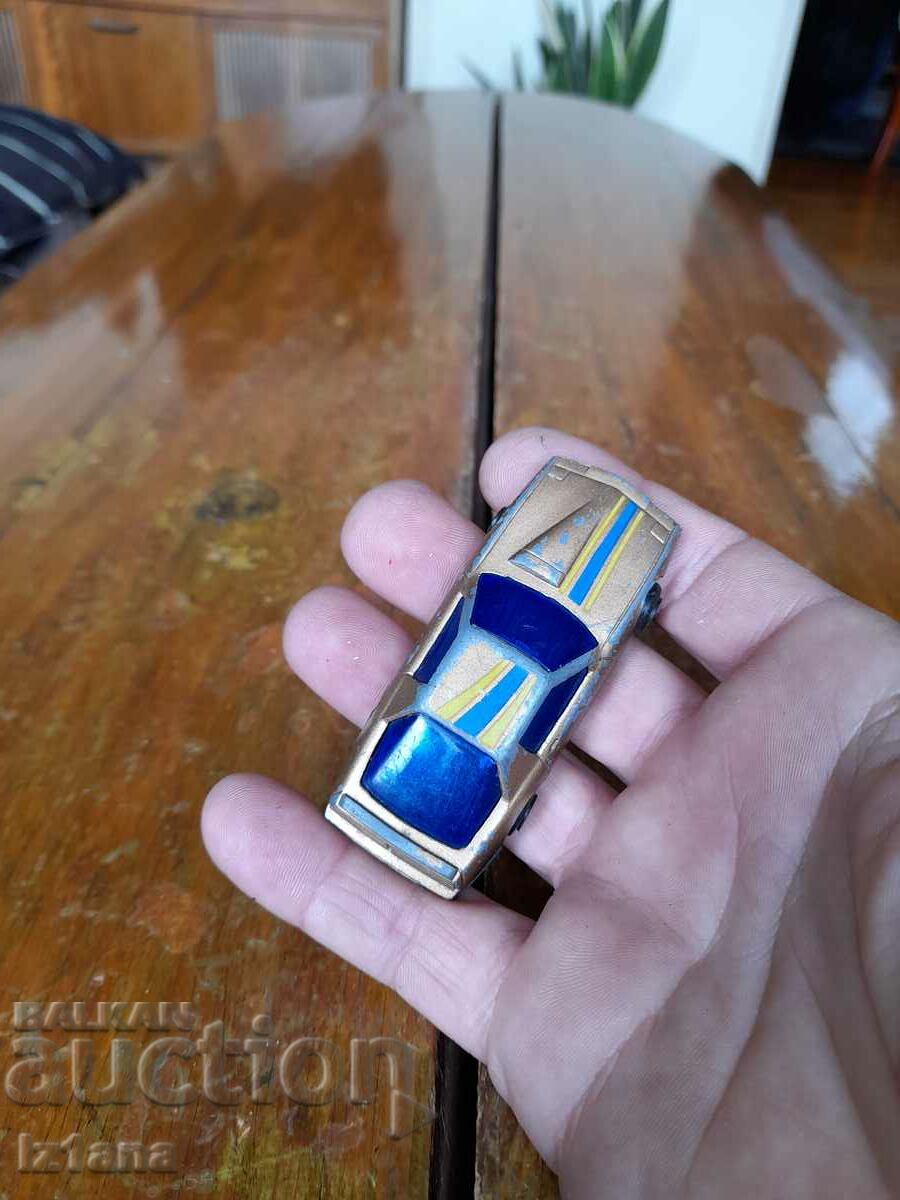 Παλιό αυτοκίνητο, τρόλεϊ - 5 Παλιό αυτοκίνητο, τρόλεϊ - 5