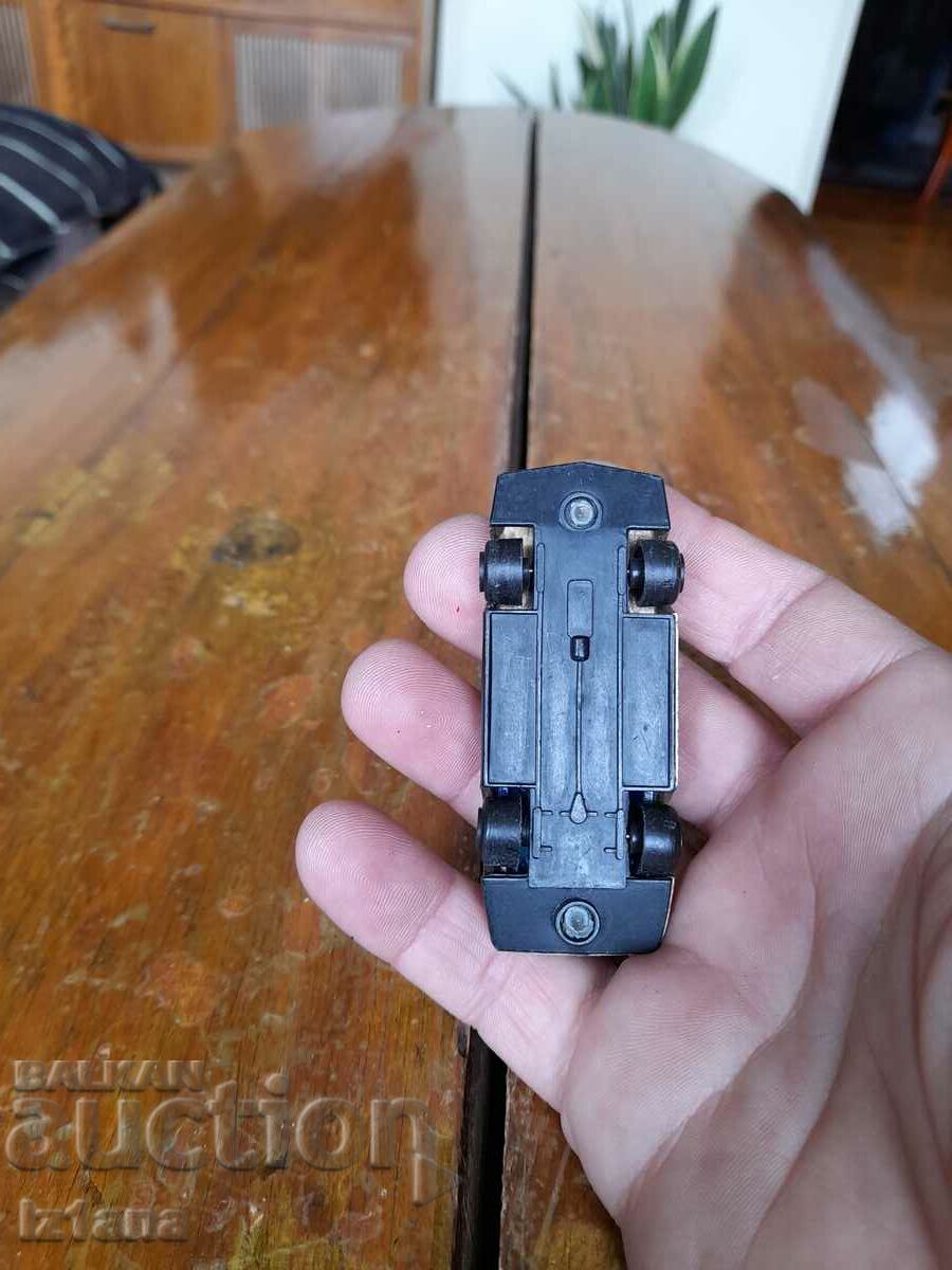 Παλιό αυτοκίνητο, τρόλεϊ - 6 Παλιό αυτοκίνητο, τρόλεϊ - 6