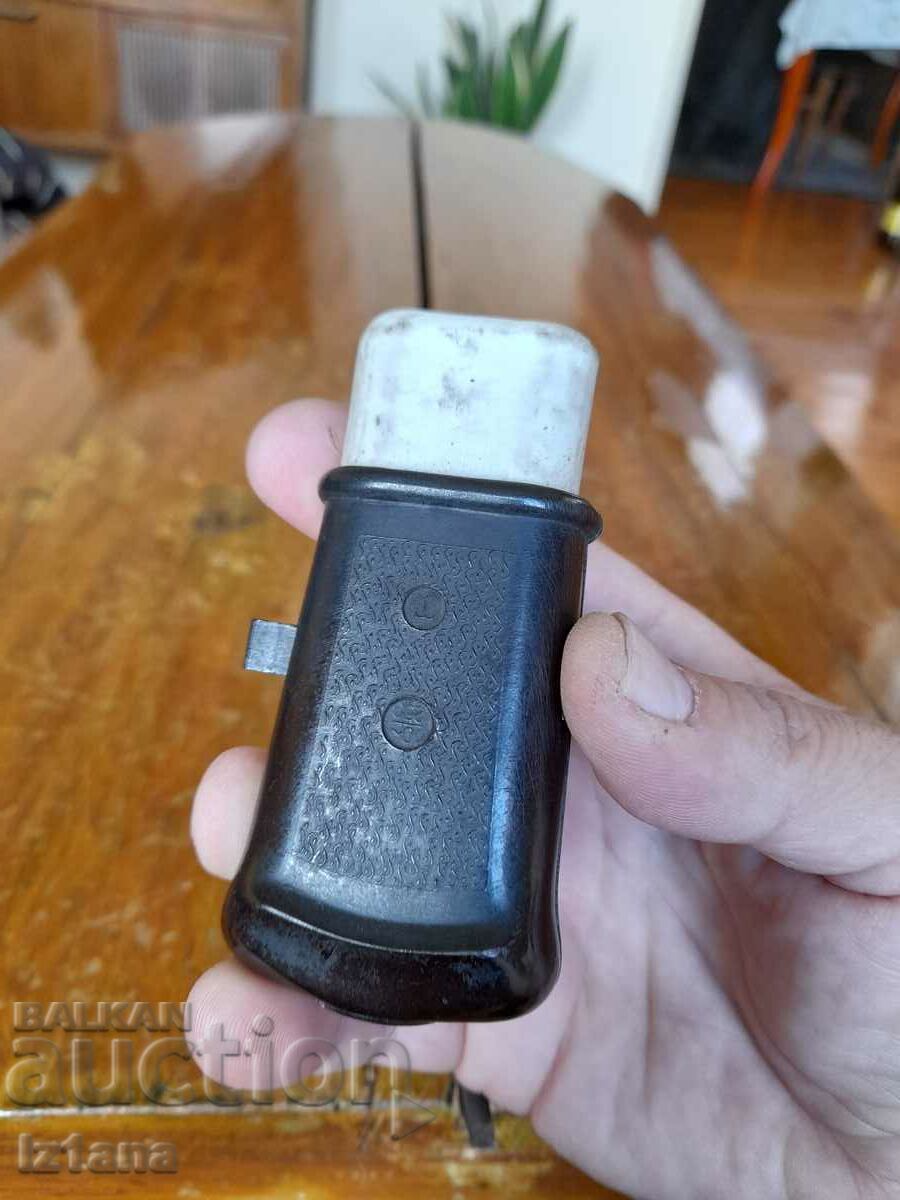 Delivery of Old plug plug Delivery of Old plug plug