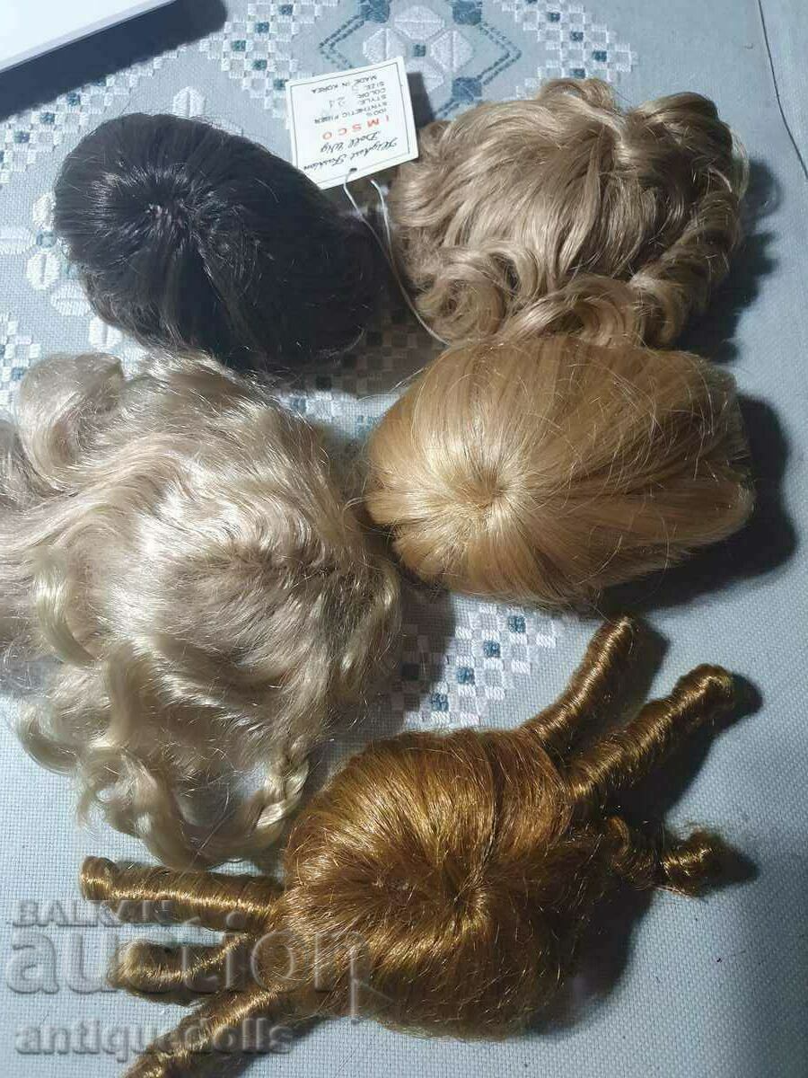 5 number of wigs