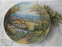 Рисувана порцеланова чиния пейзаж,,Есен"