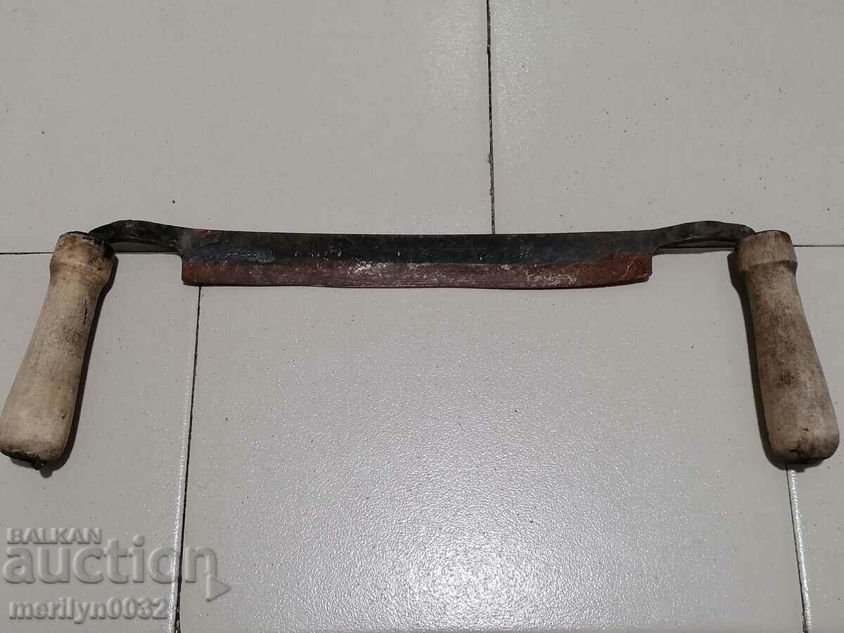 Vechi din fier forjat lemn instrument RUKAN razatoare cu preț 39.00 BGN | € 19.94 Vechi din fier forjat lemn instrument RUKAN razatoare cu preț 39.00 BGN | € 19.94