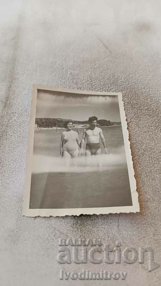 Photo Stalin Man and woman on the seashore 1954