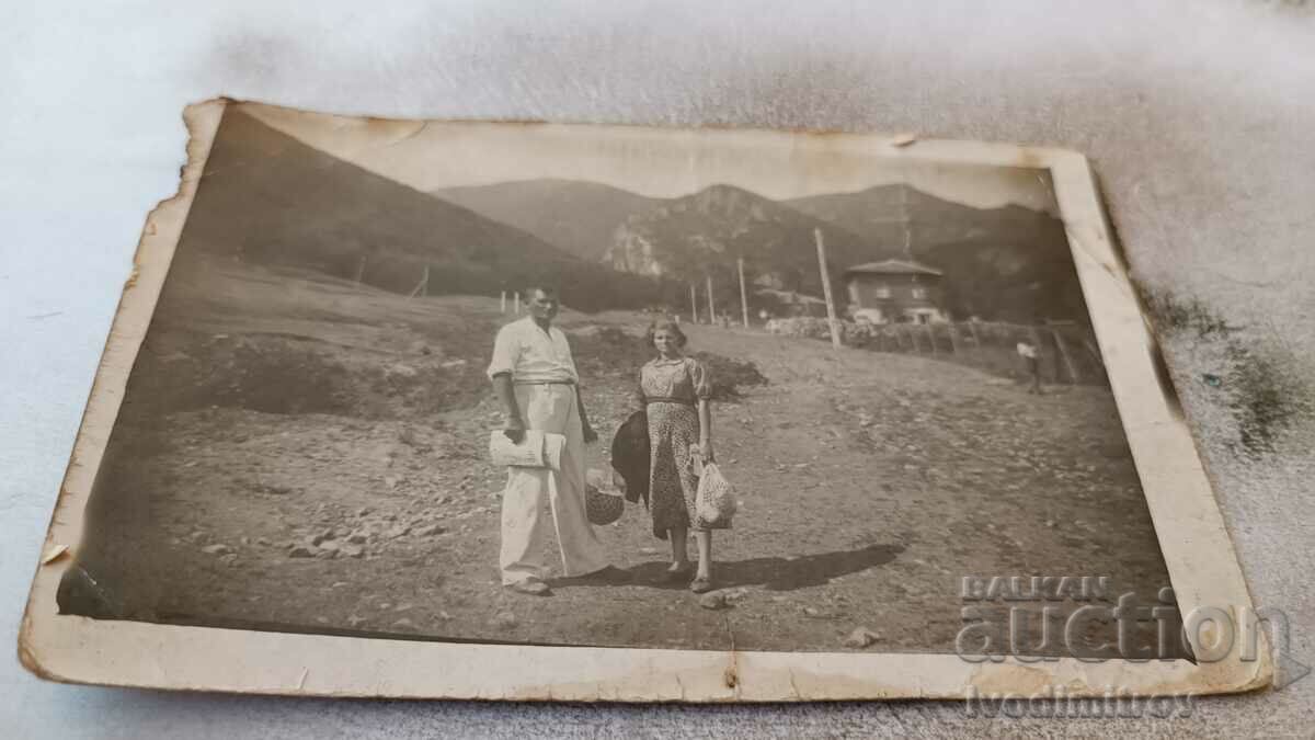 Photo Man and woman on the meadows of Vitosha, 1938