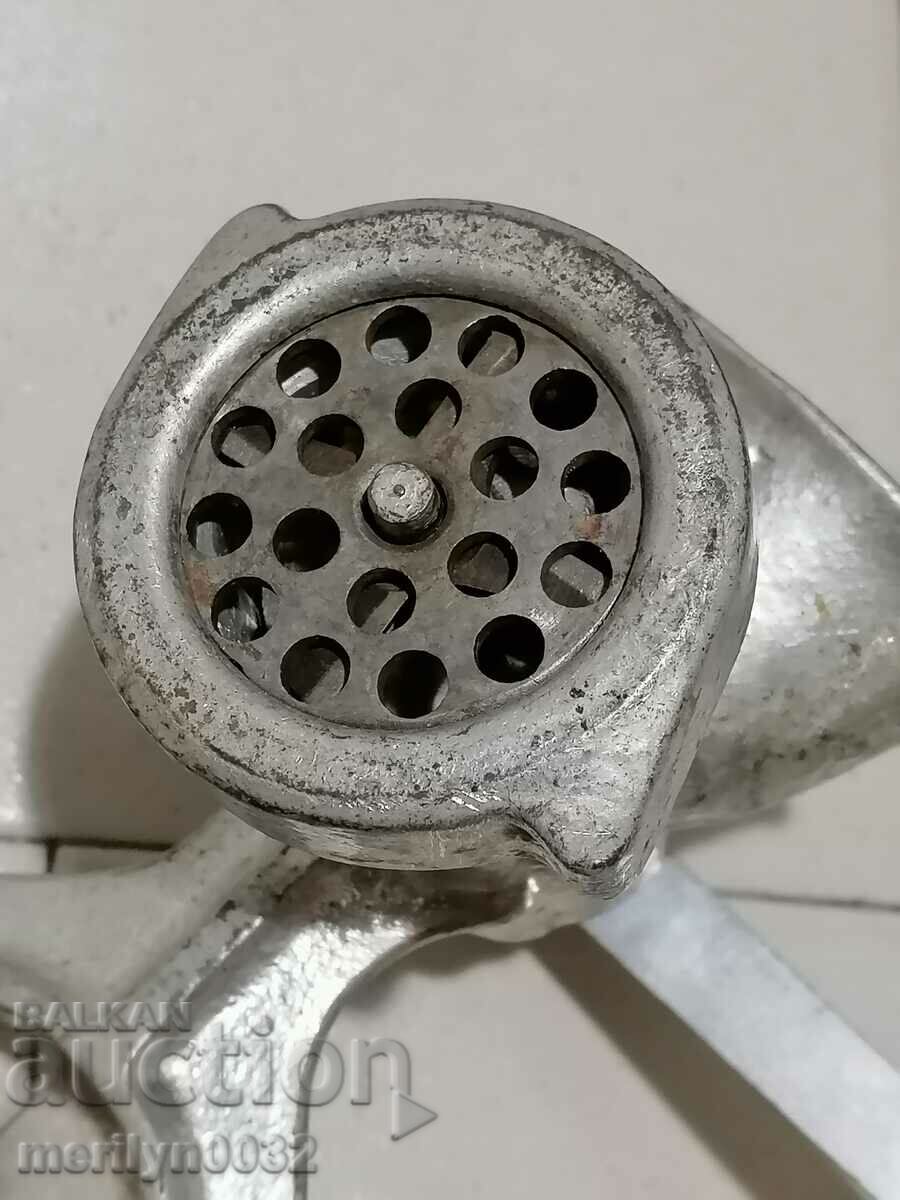 Δημοπρασία Παλιά μηχανή κοπής κρέατος της ΕΣΣΔ Δημοπρασία Παλιά μηχανή κοπής κρέατος της ΕΣΣΔ