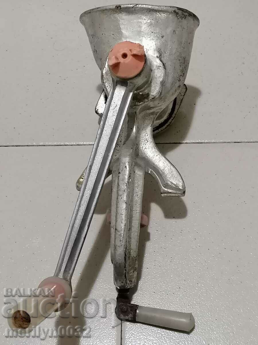 Παράδοση Παλιά μηχανή κοπής κρέατος της ΕΣΣΔ Παράδοση Παλιά μηχανή κοπής κρέατος της ΕΣΣΔ