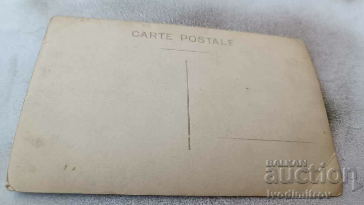 Photo Man, women and children in front of a war memorial with price 2.35 BGN | € 1.20 Photo Man, women and children in front of a war memorial with price 2.35 BGN | € 1.20