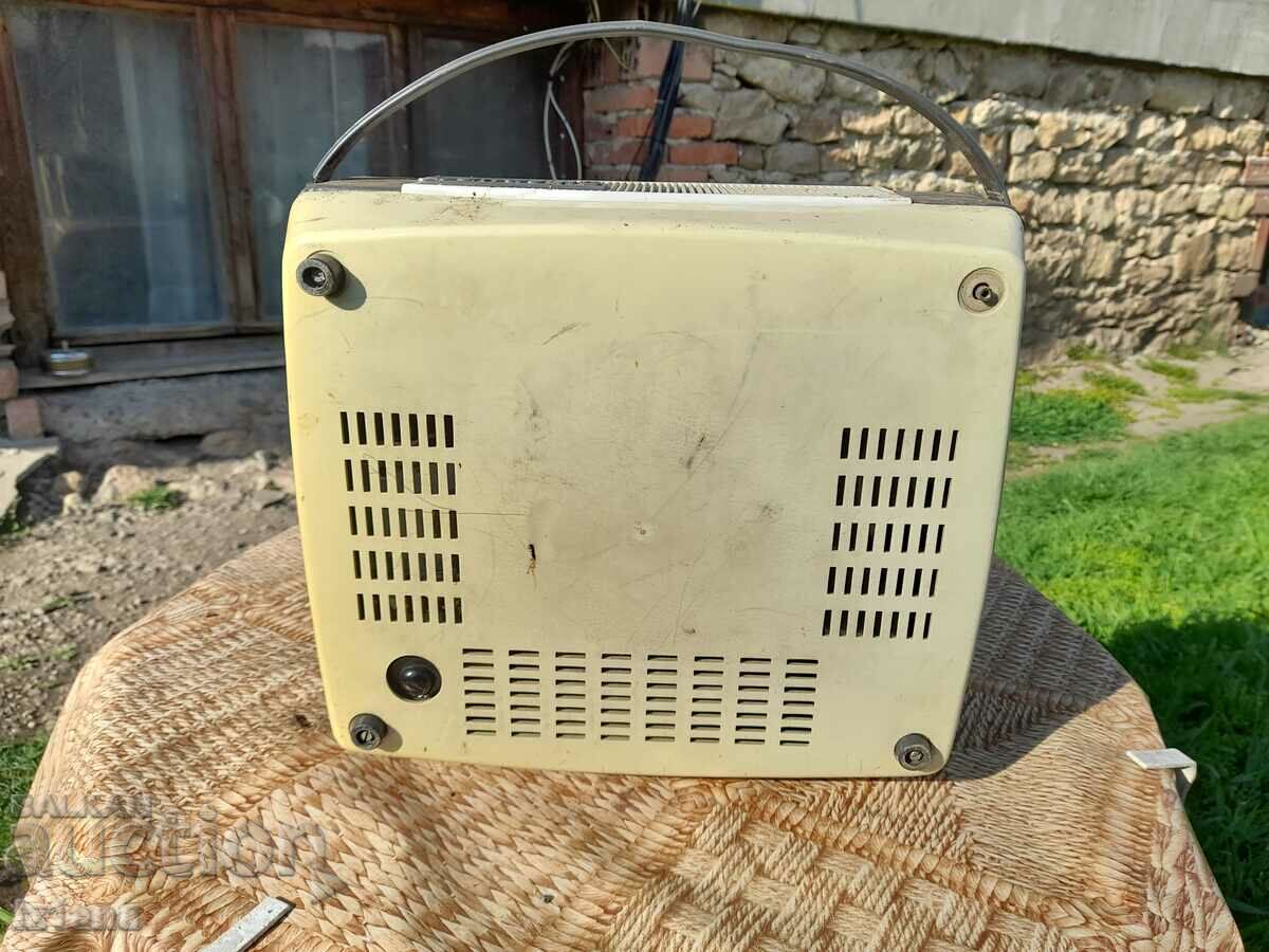 Old Lesa Renas R3 tape recorder - 7 Old Lesa Renas R3 tape recorder - 7