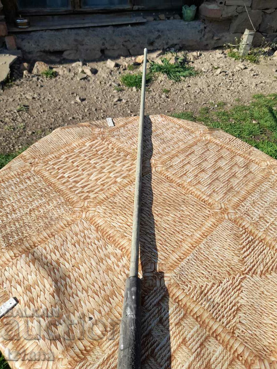 Auction An old pool cue Auction An old pool cue