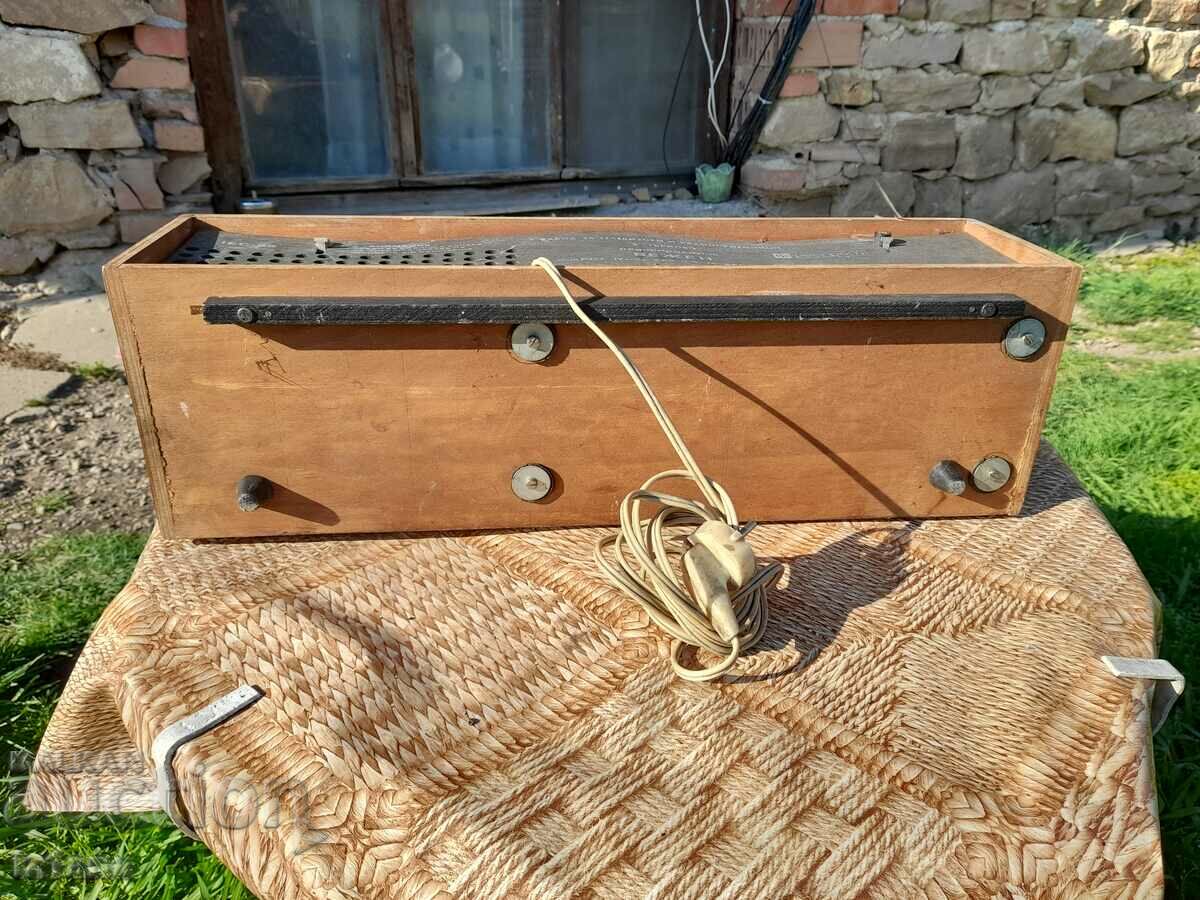 Παλιό ραδιόφωνο, ραδιοφωνικός δέκτης Vezhen - 7 Παλιό ραδιόφωνο, ραδιοφωνικός δέκτης Vezhen - 7