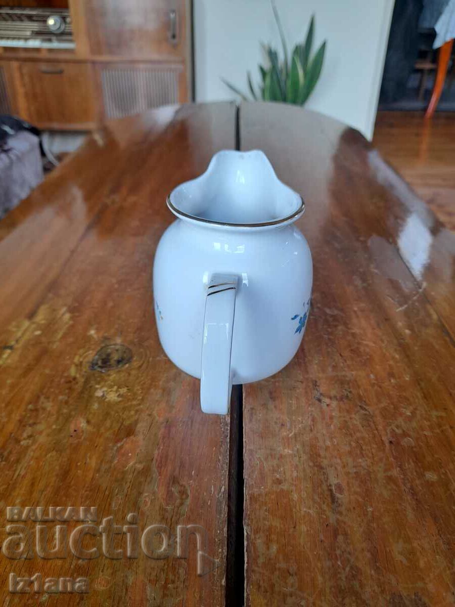 Delivery of An old porcelain jug, a jug Delivery of An old porcelain jug, a jug