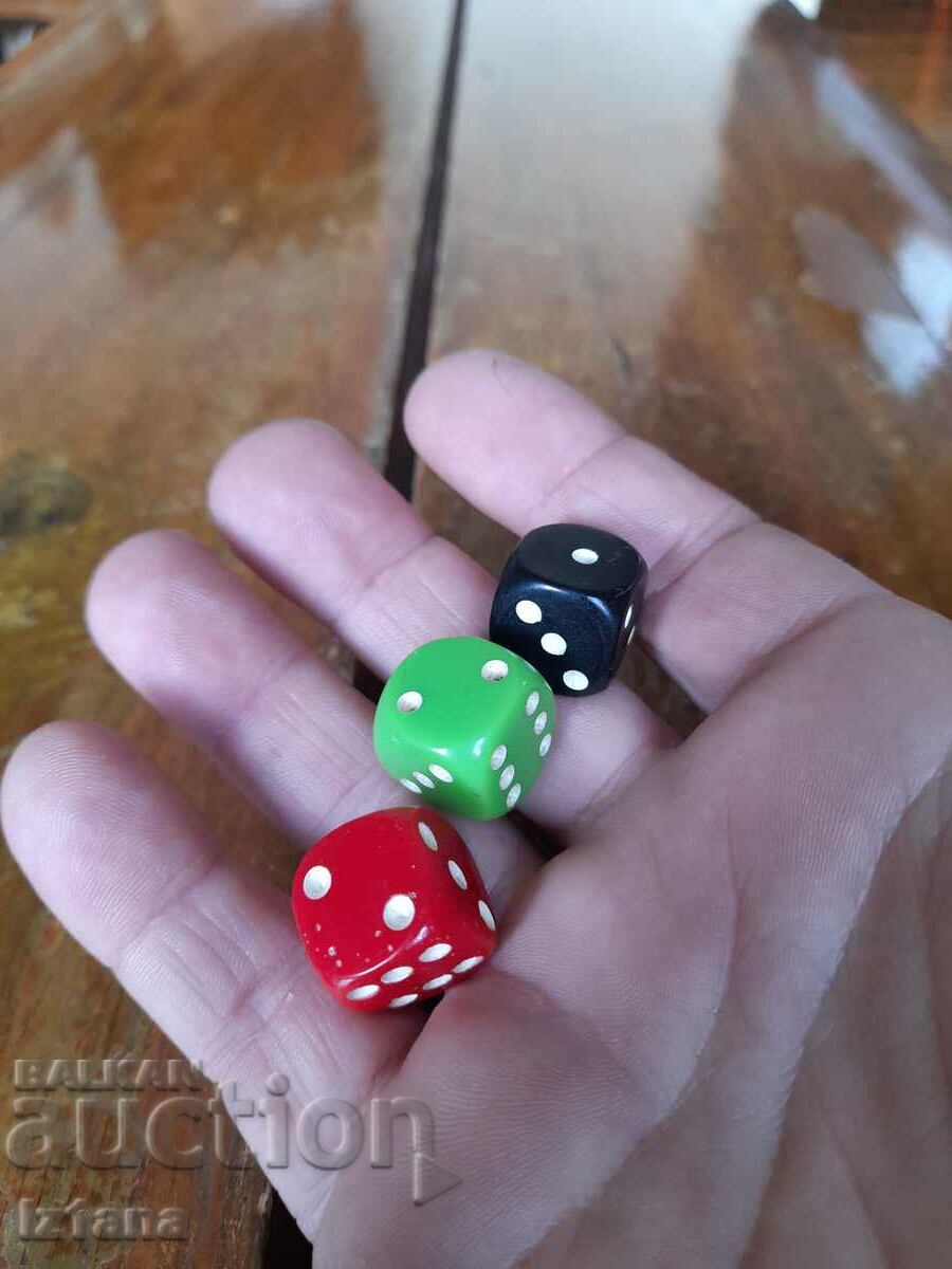 Old dice, dice, dice with price 15.00 BGN | € 7.67 Old dice, dice, dice with price 15.00 BGN | € 7.67