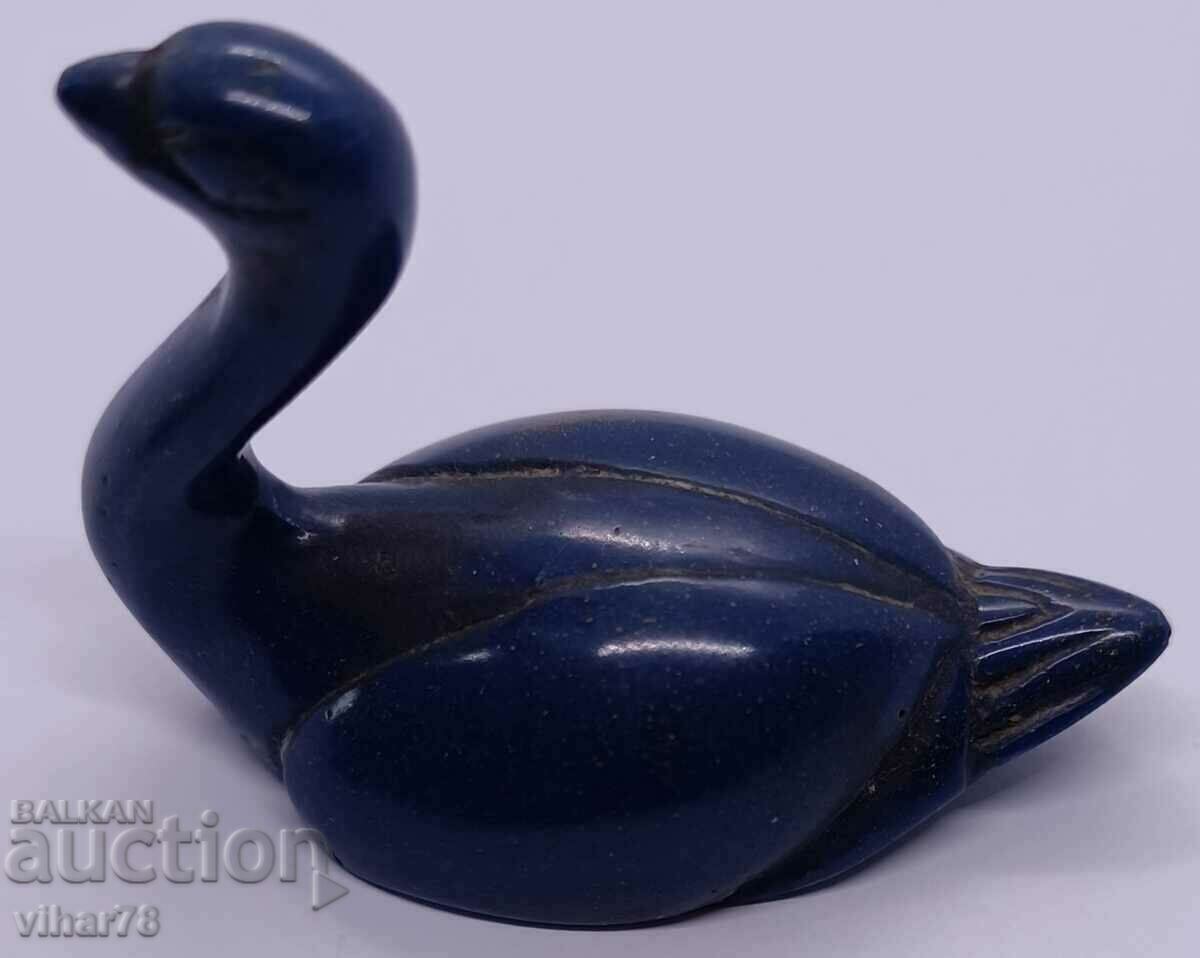 O siluetă lapis lazuli foarte frumoasă cu preț 199.99 BGN | € 102.25