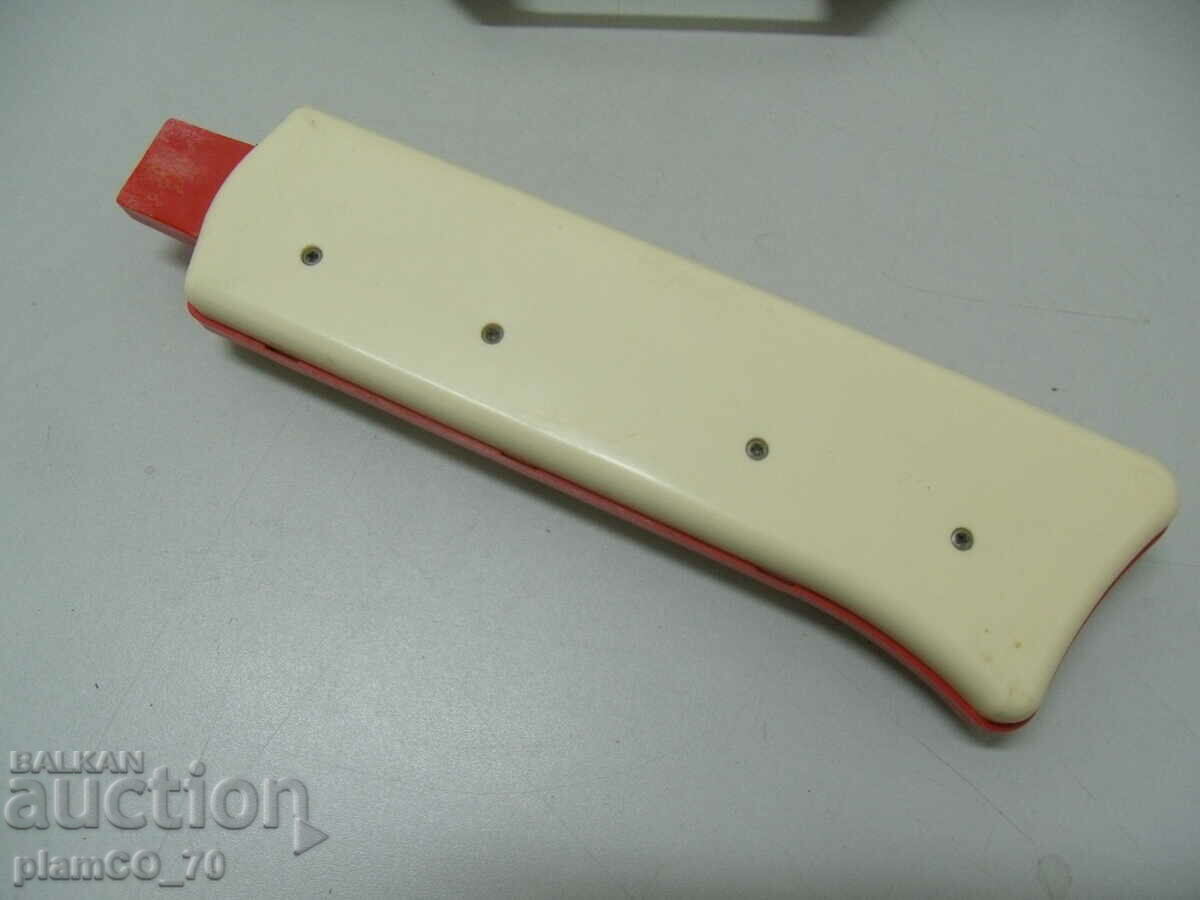 Livrarea №*6958 jucărie muzicală veche pentru copii - triola - pian -