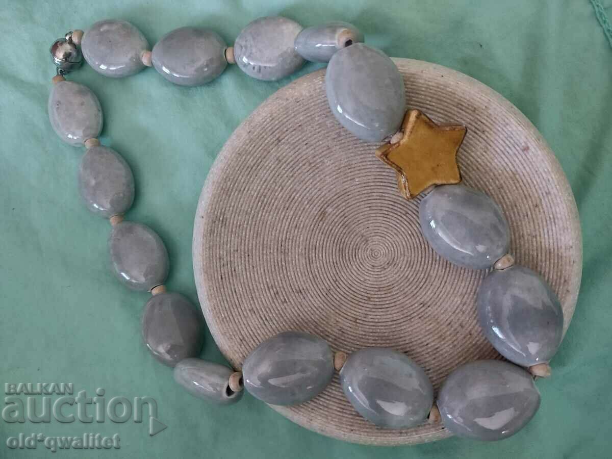 Livrarea Colier ART vechi, lucrat manual, foarte frumos Livrarea Colier ART vechi, lucrat manual, foarte frumos