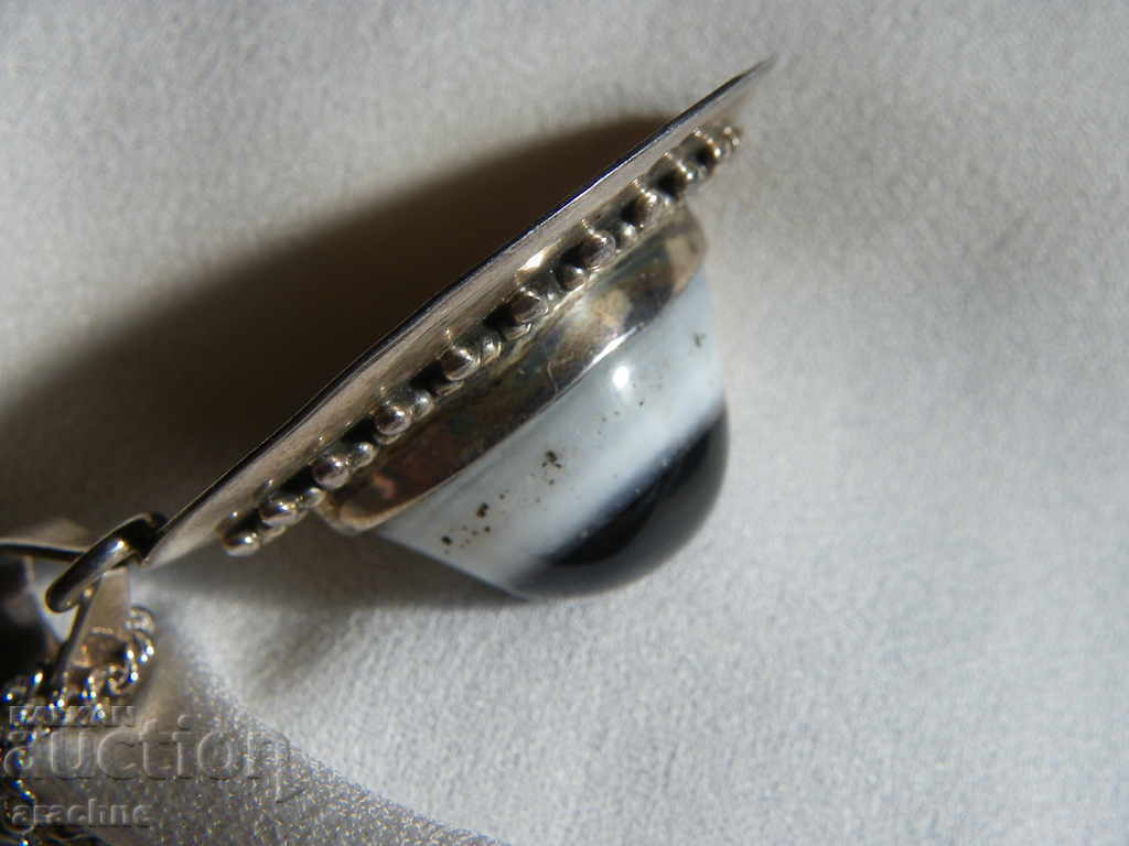 Auction Exotic silver medallion Auction Exotic silver medallion