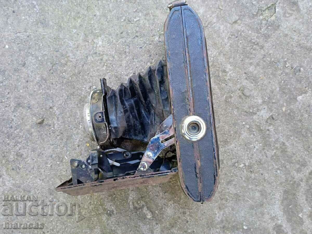 Delivery of Old camera with mech Delivery of Old camera with mech