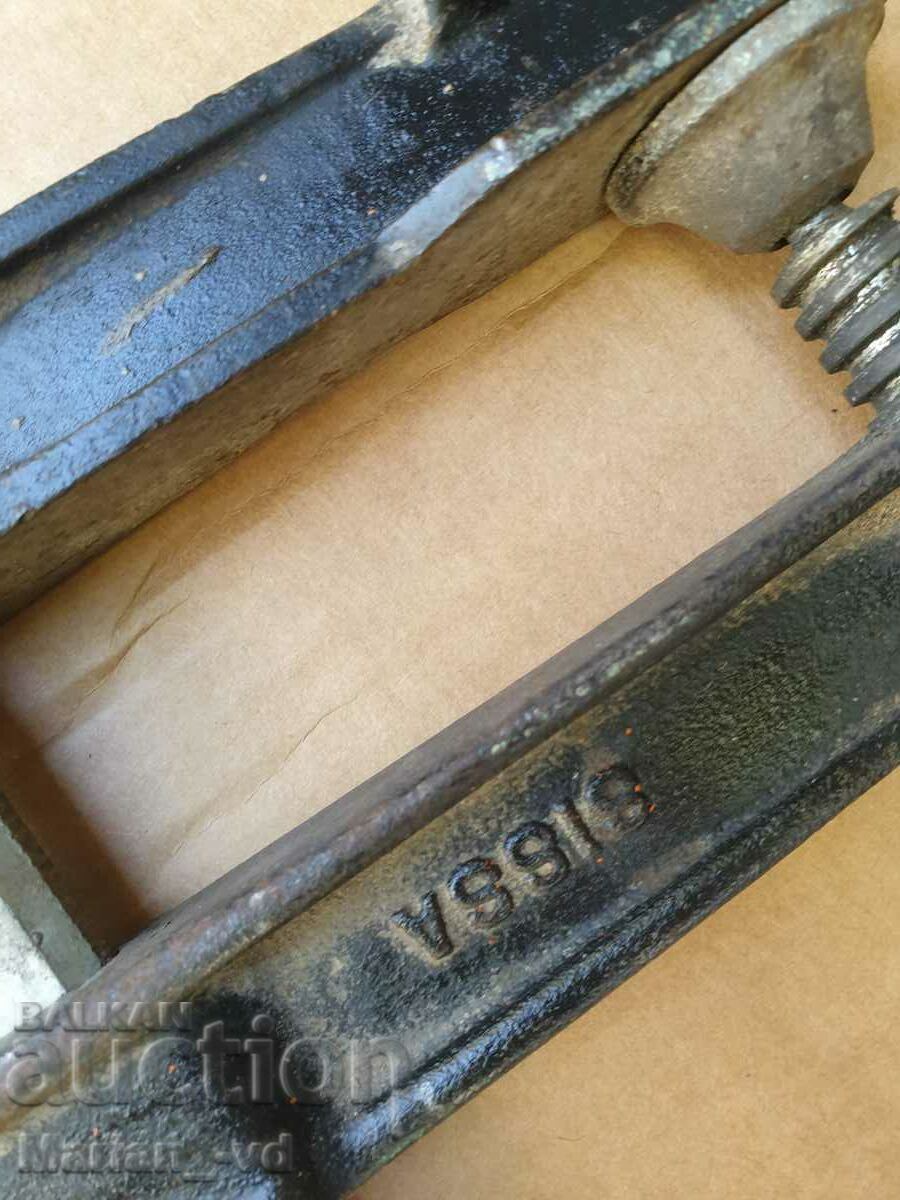 Carpenter's clamps 2 pieces with price 120.00 BGN | € 61.36 Carpenter's clamps 2 pieces with price 120.00 BGN | € 61.36