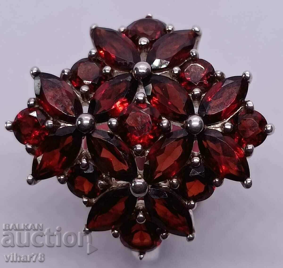 WOMEN'S SILVER RING WITH GARNET with price 299.99 BGN | € 153.38